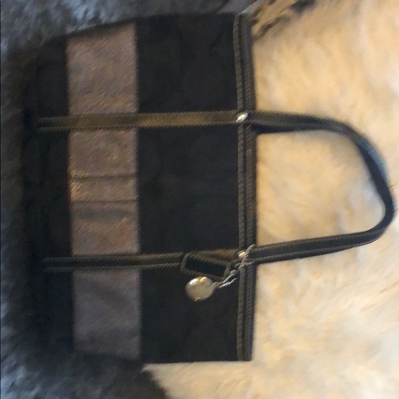 Coach purse - Picture 2 of 8